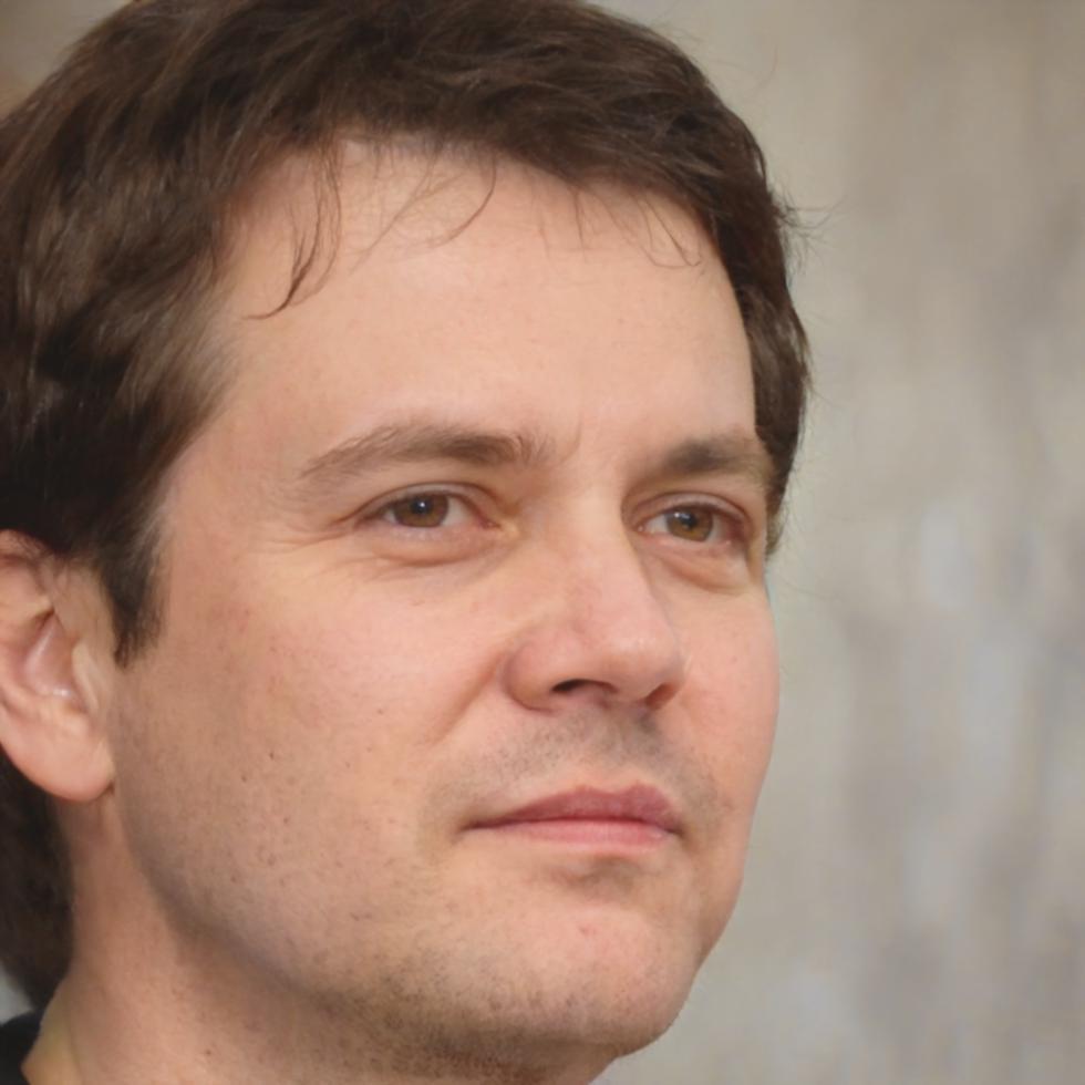 Portrait of financial educator specializing in practical budgeting methods